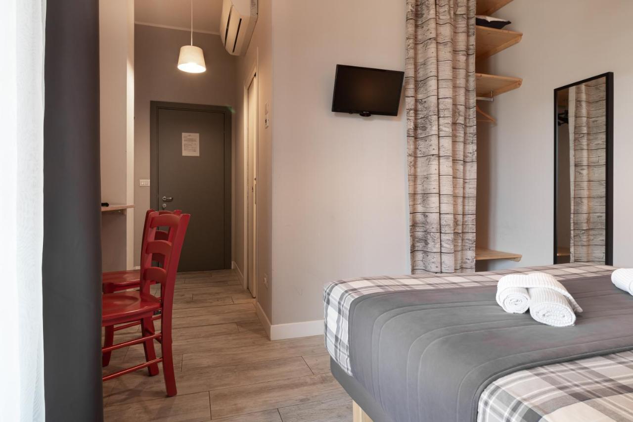 Bed And Breakfast Bric & Brac Grottammare Buitenkant foto