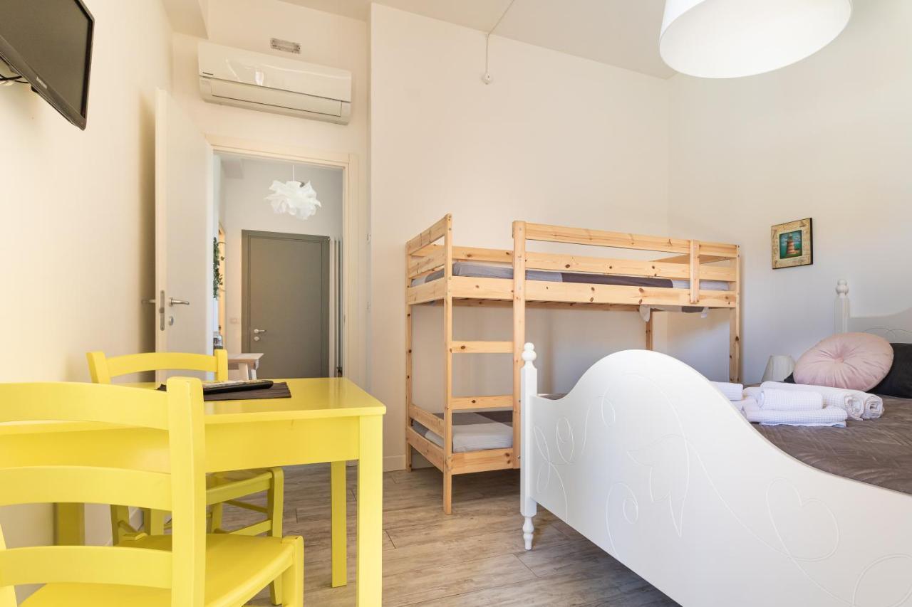 Bed And Breakfast Bric & Brac Grottammare Buitenkant foto